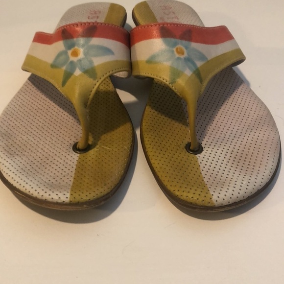 Astore Venezia leather slip on sandals with flower - Picture 3 of 9